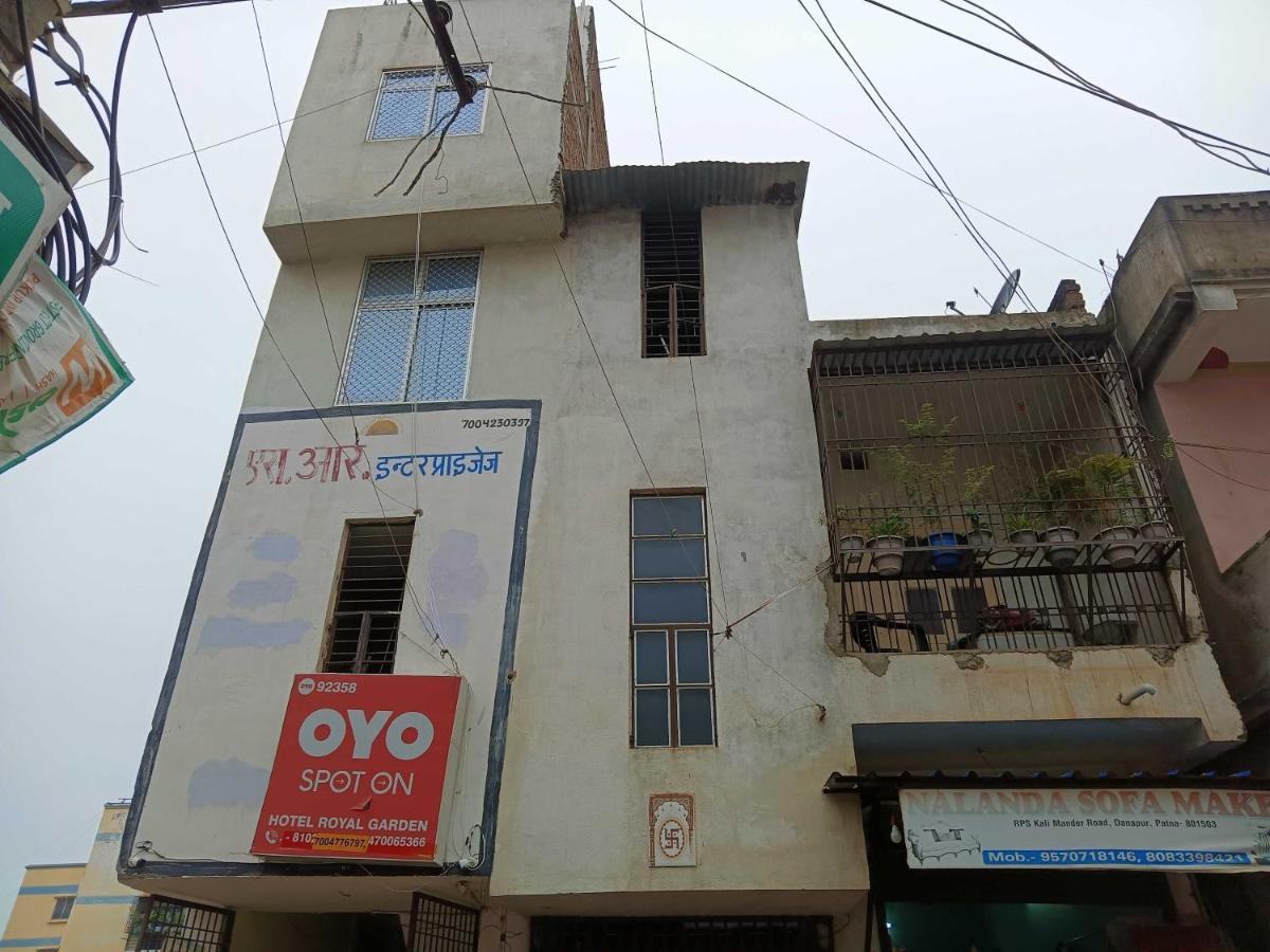 SPOT ON 92358 Hotel Royal Garden Danapur Exterior foto